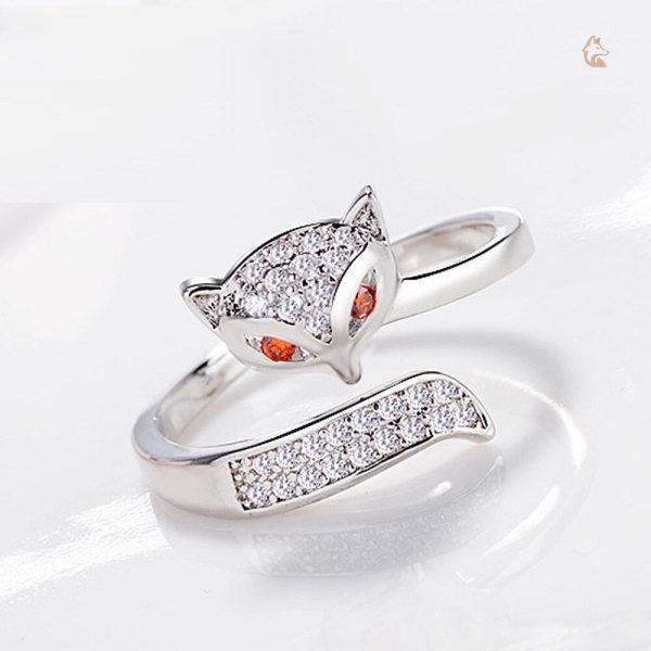 Bague ornée d'un renard élégant en cristal