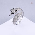 Bijou tendance : Bague en forme de renard féminine
