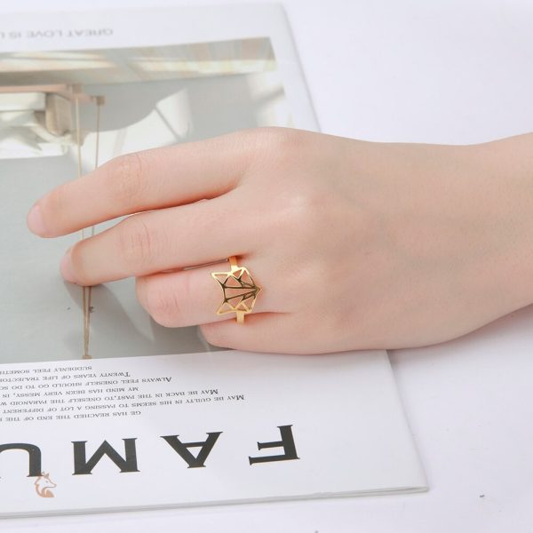 Accessoire féminin en forme de renard en origami