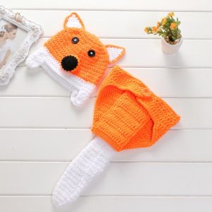 Accessoires bébé : bonnet et couche renard