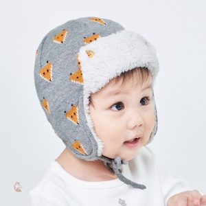 Accessoire pour bébé : bonnet renard au motif ludique
