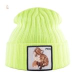 Bonnets brodés pour un look original