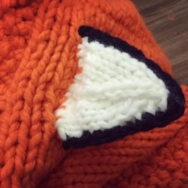 Bonnet gris tricoté pour jeune fille