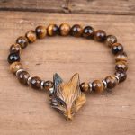 Bijou en pierre Oeil de Tigre, motif Renard