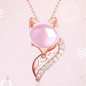 Bijou en argent représentant un renard stylisé