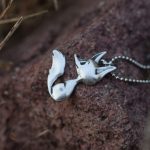 Accessoire en argent inspiré d'un renard cartoon