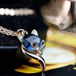 Accessoire mode : collier renard en cristal