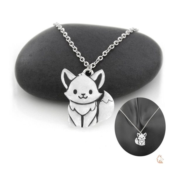 Collier représentant un renard dans un design Evoli