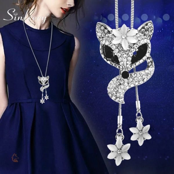 Accessoire en Argent, collier Renard orné de Diamants scintillants