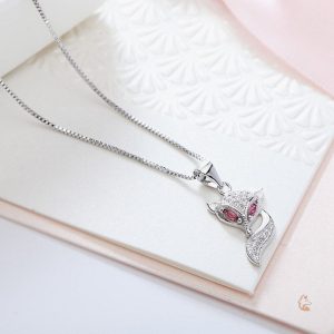 Bijou en Argent avec Oeil Rose Renard