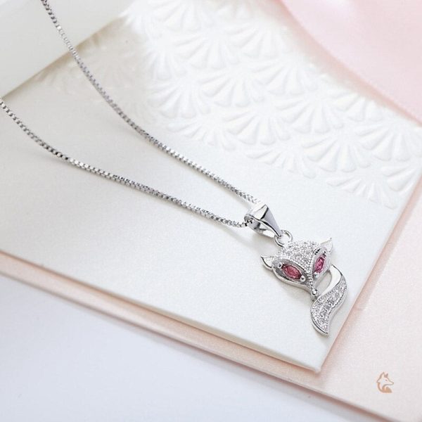 Bijou en Argent avec Oeil Rose Renard