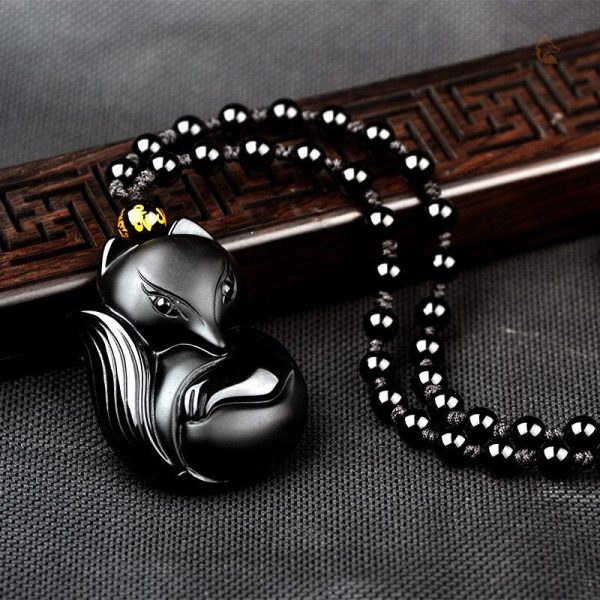 Collier en obsidienne pour amoureux des renards