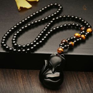 Collier orné de perles et motif de renard chic