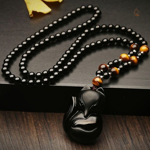 Collier orné de perles et motif de renard chic