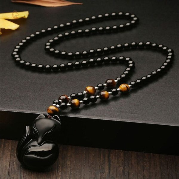 Collier unique avec renard, perles et obsidienne