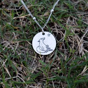 Collier élégant avec motif de renard