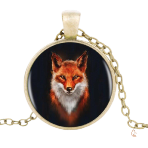 Collier en forme de renard, motif roux distinctif