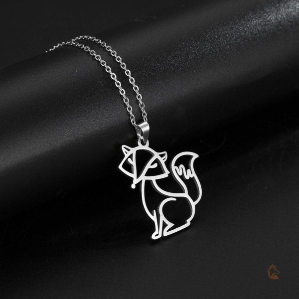 Collier silhouette animal, style chic et sobre