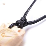 Accessoire en bois, renard symbolique, élégant