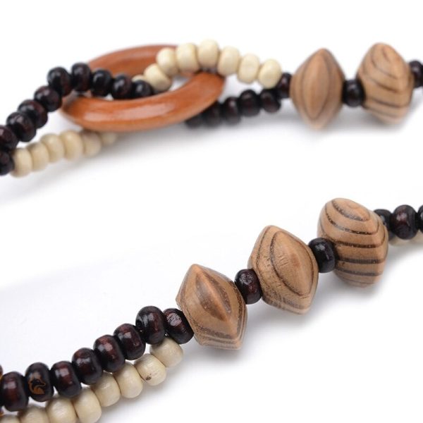 Accessoire élégant, inspiration totem renard en bois