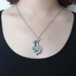 Accessoire unique affichant un Renard stylisé