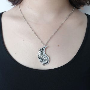 Accessoire unique affichant un Renard stylisé