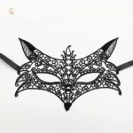 Masque en dentelle avec motif de renard élégant