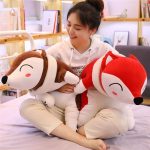 Peluche géante en forme de renard, idéale pour décorer